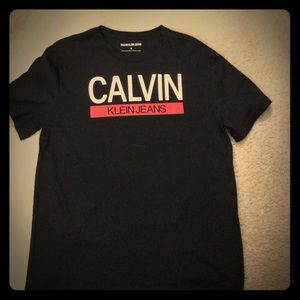 Calvin Klein jeans, black t-shirt